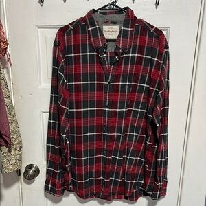Weatherproof Red and Black Casual Button Down Shirt